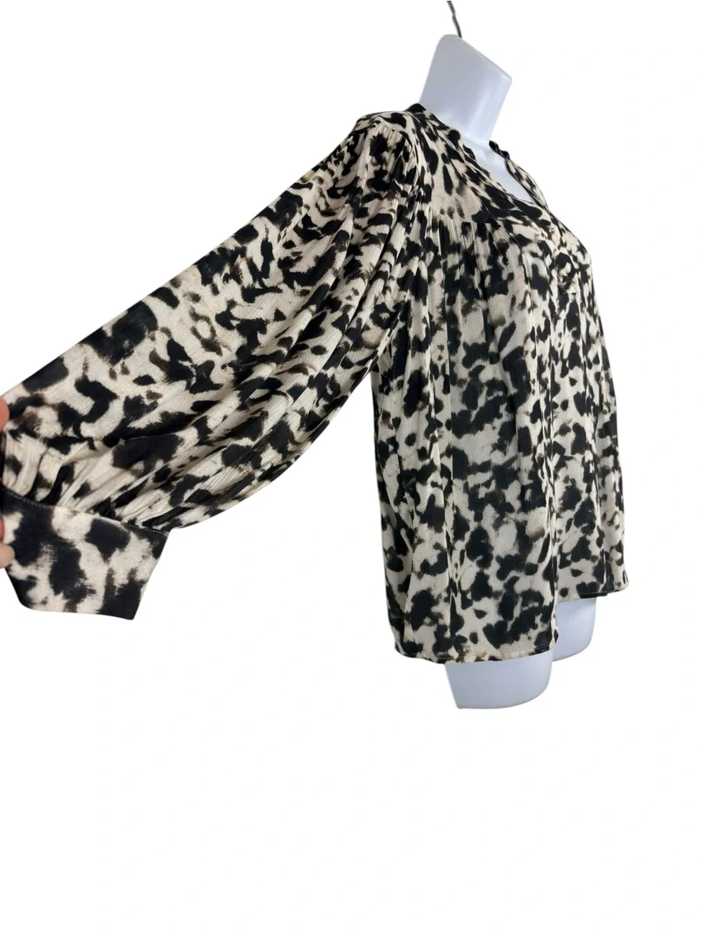 Rails Fable Blurred Cheetah Print Blouse  V neck Balloon Sleeve Top SzS Office - Picture 3 of 15
